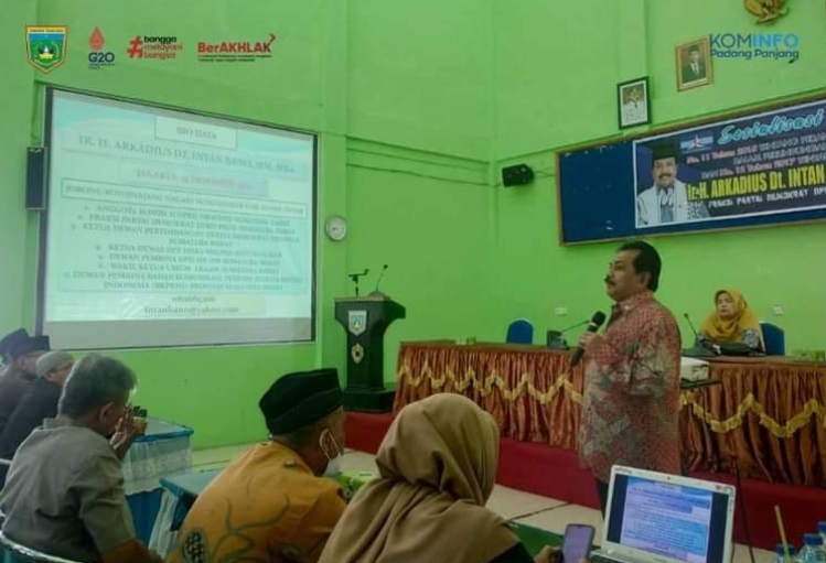 DPRD Provinsi Sumatera Barat Sosialisasi Perda No. 11 Tahun 2015