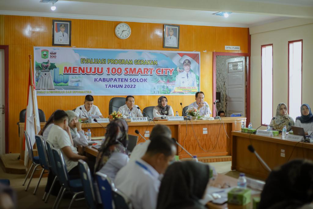 Asisten III Sekda Kabupaten Solok, Editiawarman Evaluasi Program Smart City Kabupaten Solok