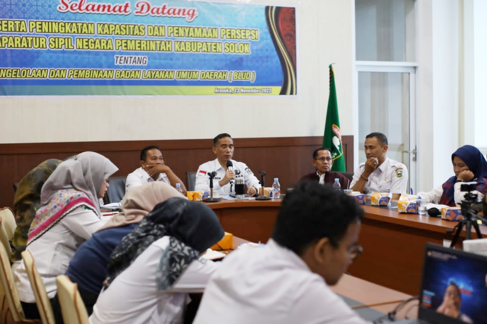 Sekda Kabupaten Solok, Medison berikan arahan seusai Vicon dengan Kemendagri