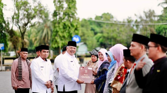 Wali Kota Solok Zul Elfian Umar pimpin upacara dalam memperingati Hari Amal Bakti (HAB) ke -77