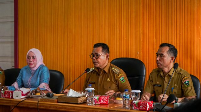 Suasana rapat persiapan yang dipimpin langsung oleh bupati Epyardi Asda