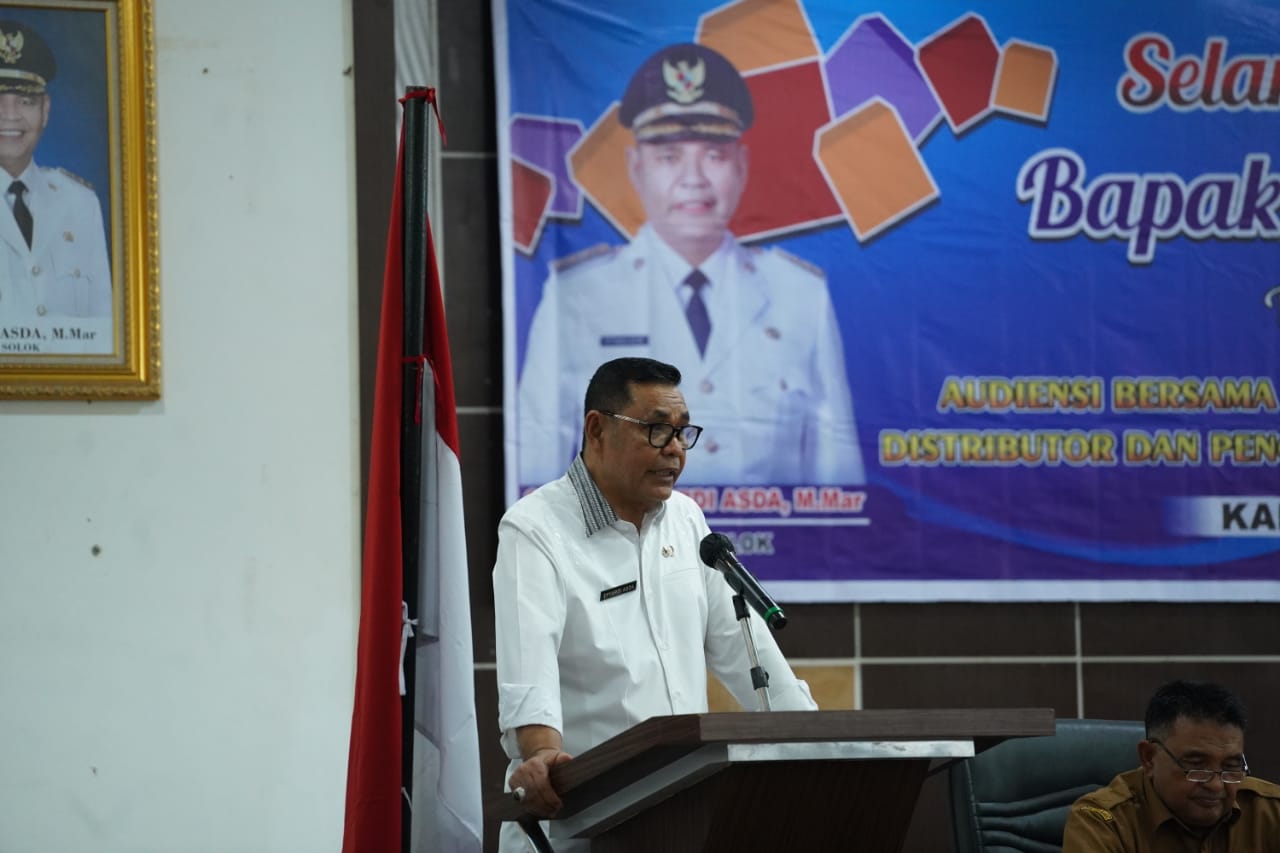 Bupati Solok Audiensi Bersama Bumdesma dan Bumnag Sebagai Dstributor dan Pengecer Pupuk Bersubsidi.