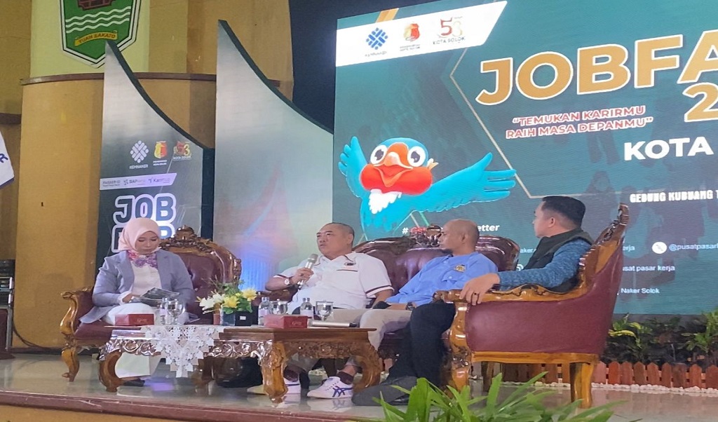 talk show untuk menambah wawasan para pencari kerja seputar ketenagakerjaan