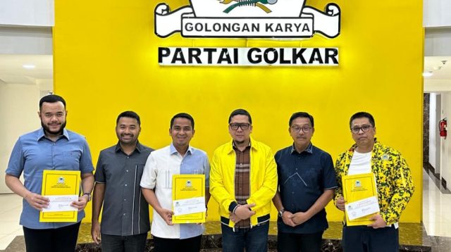 Surat keputusan ini diserahkan langsung oleh Wakil Ketua Umum (Waketum) Partai Golkar Ahmad Doli Kurnia kepada Ramadhani Kirana Putra. Turut hadir Ketua DPW Nasdem Provinsi Sumbar Fadly Amran, Ketua DPD Provinsi Sumatera Barat,H. Khairunas, Anggota DPR RI terpilih Zigo Rolanda.